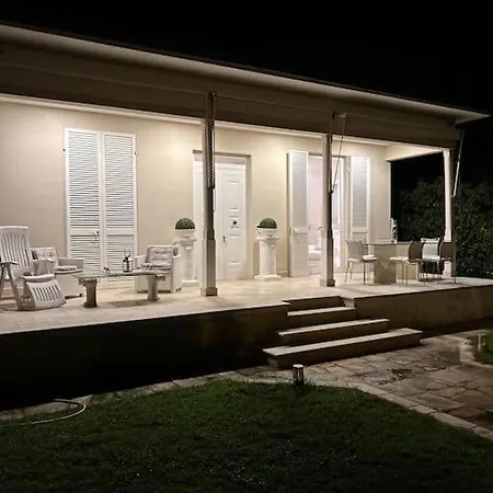 Villino Elisabetta Marina di Pietrasanta